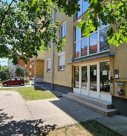 Apartment Ybs Apartman